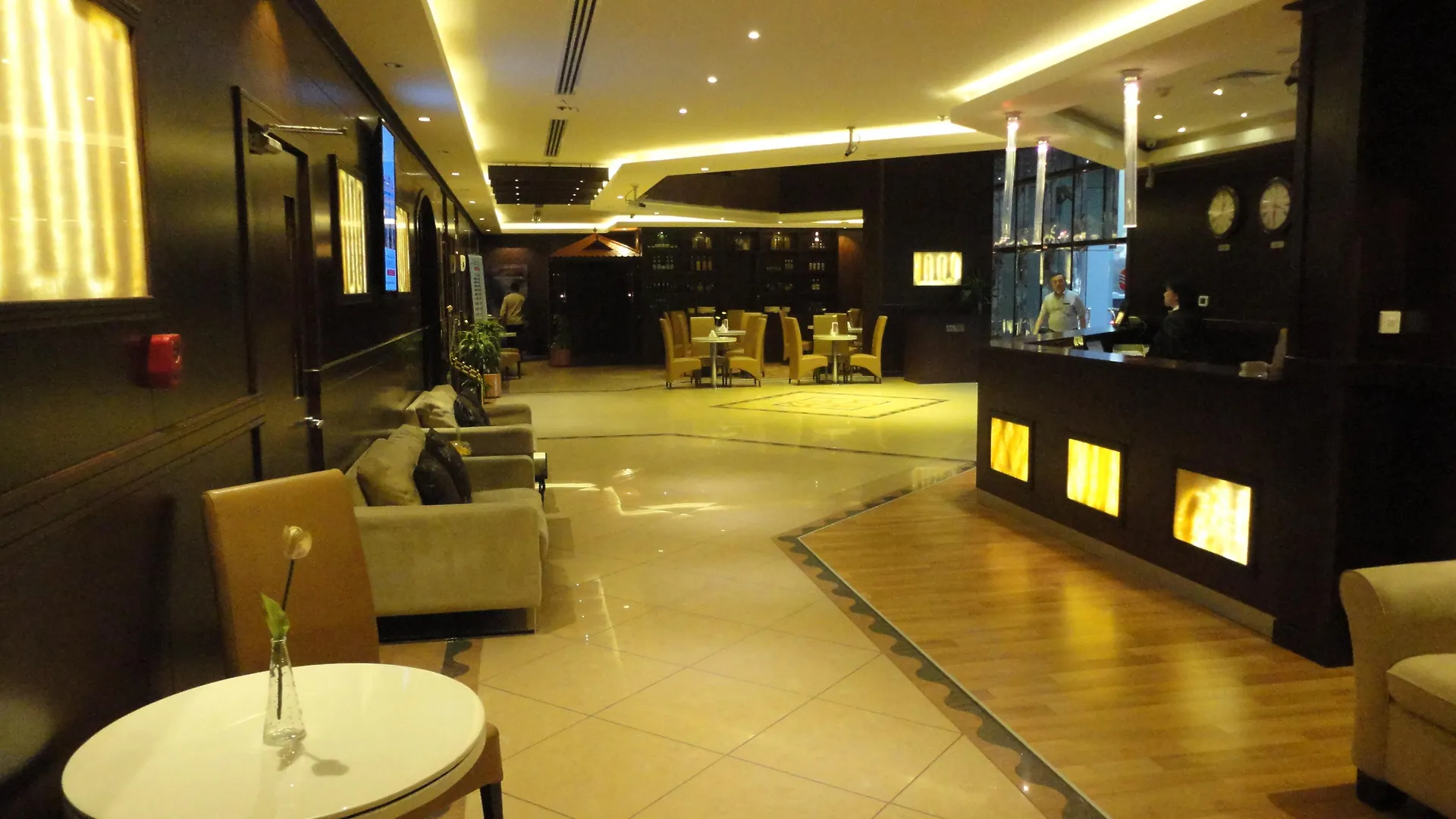 Fortune Plaza Hotel, Dubai Airport Hotel