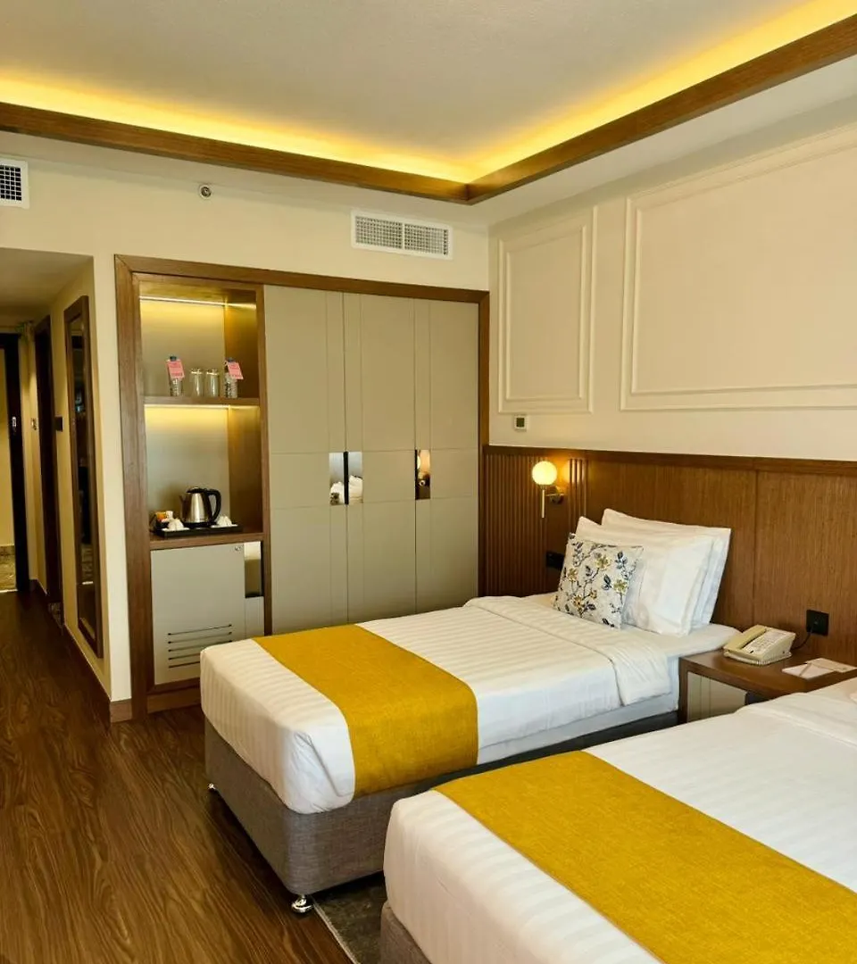 Fortune Plaza Hotel, Dubai Airport